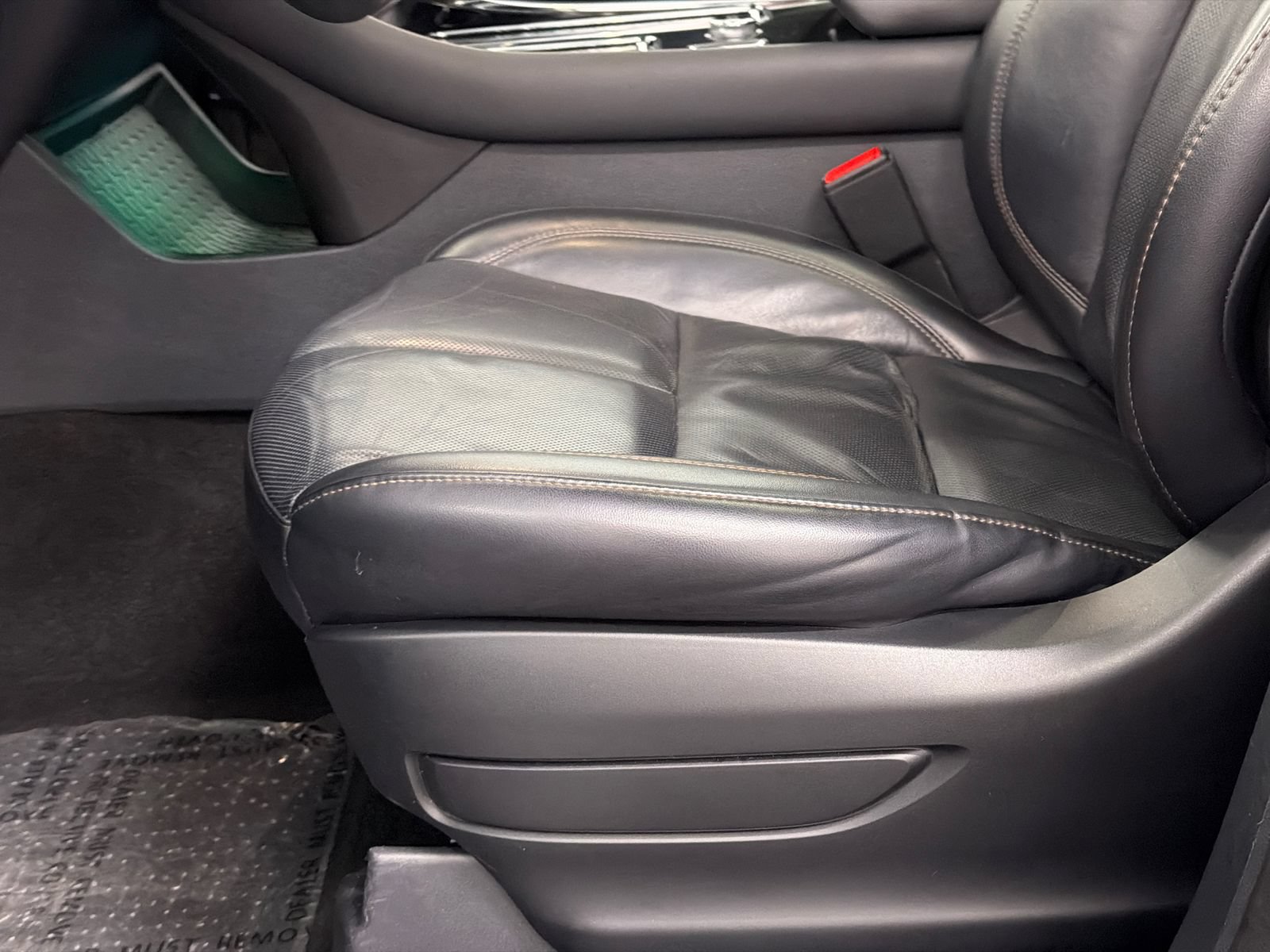 Used 2025 Lincoln Aviator Reserve AWD/4WD image 18