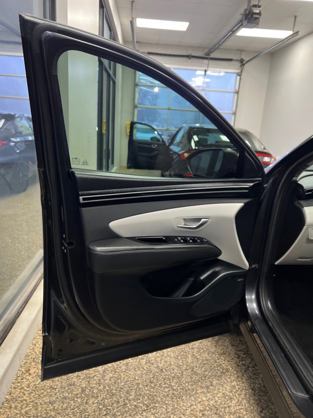 Used 2022 Hyundai Tucson SEL w/ Convenience + Premium Package image 18