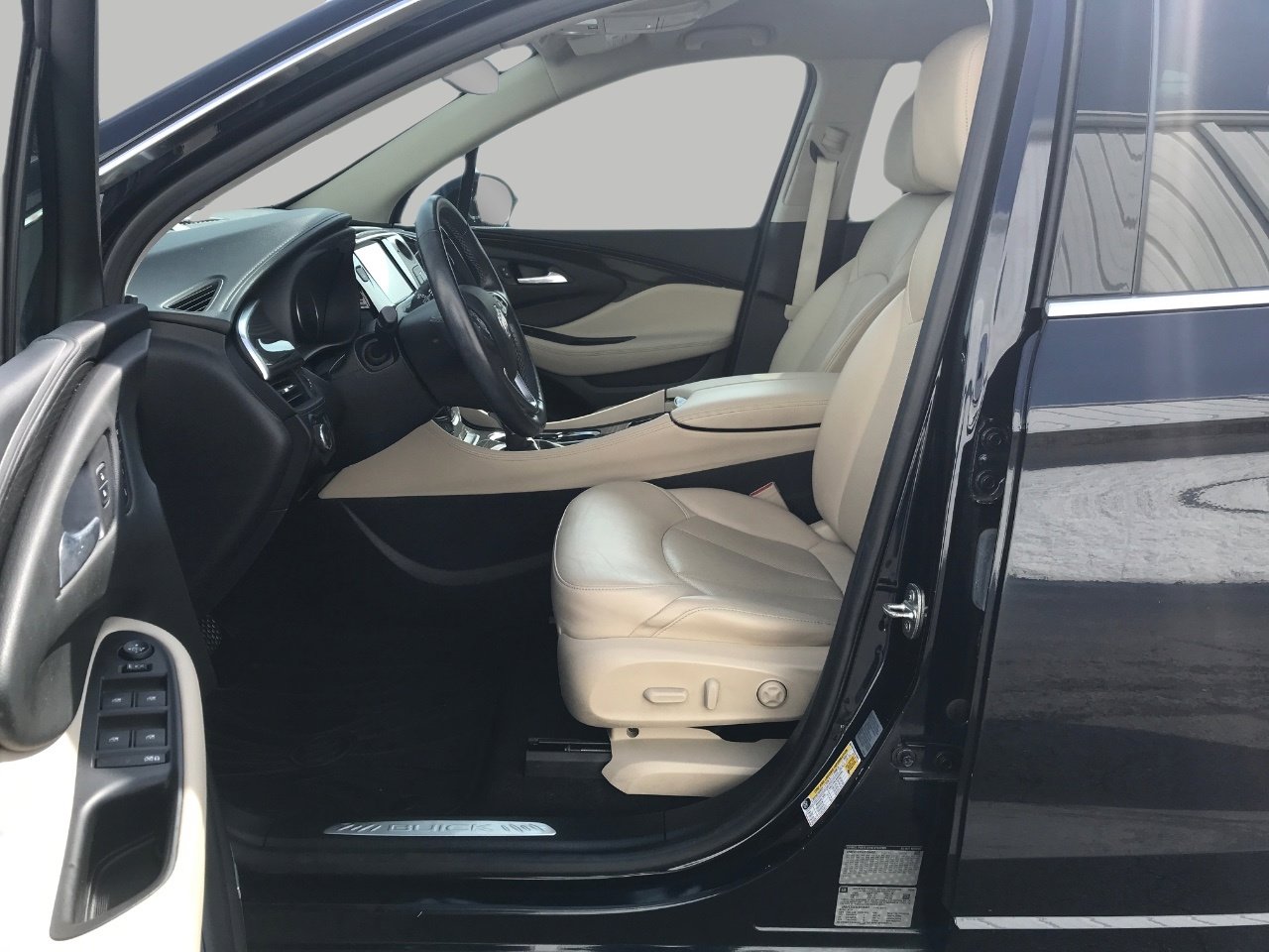 Used 2020 Buick Envision Premium image 11