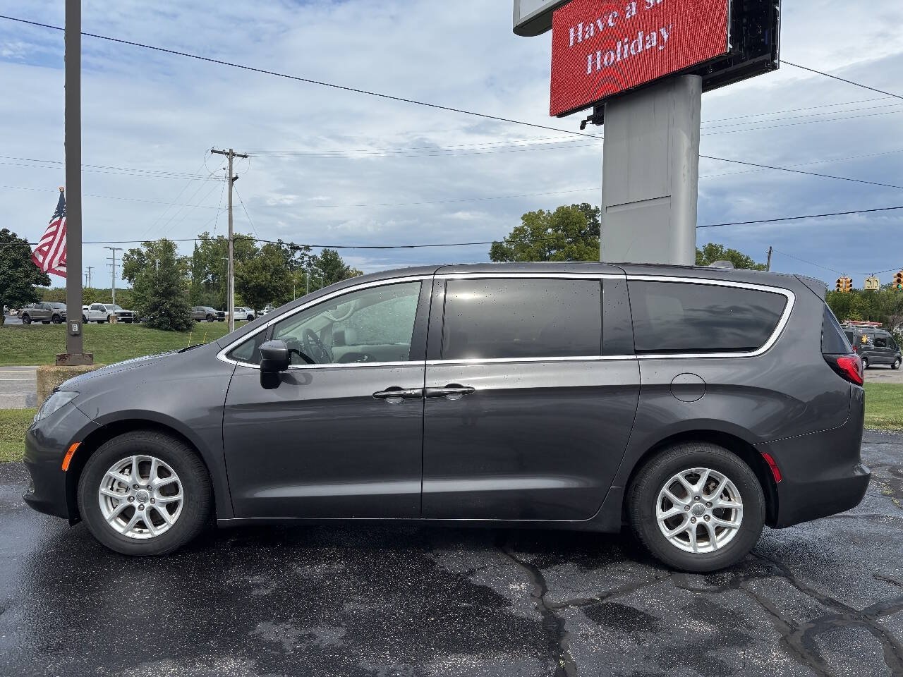 Used 2020 Chrysler Voyager LX