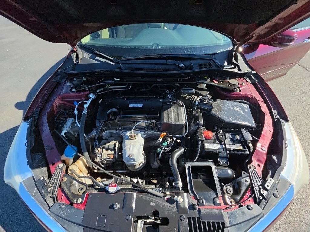 Used 2016 Honda Accord EX image 11