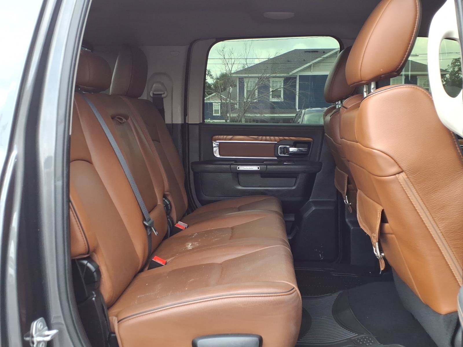 Used 2016 RAM 2500 Longhorn w/ Convenience Group AWD/4WD image 15