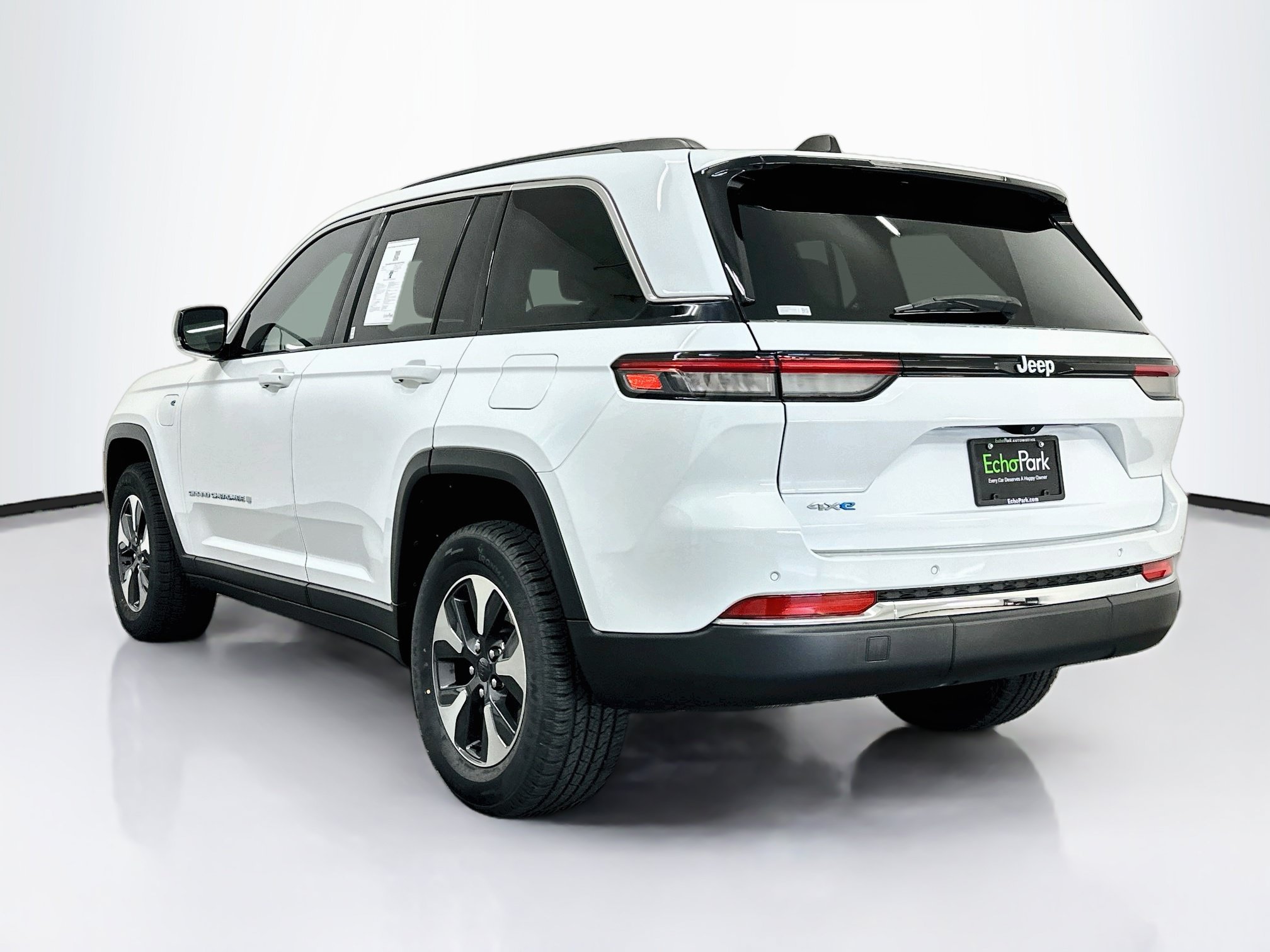 Used 2022 Jeep Grand Cherokee Limited 4xe AWD/4WD image 5