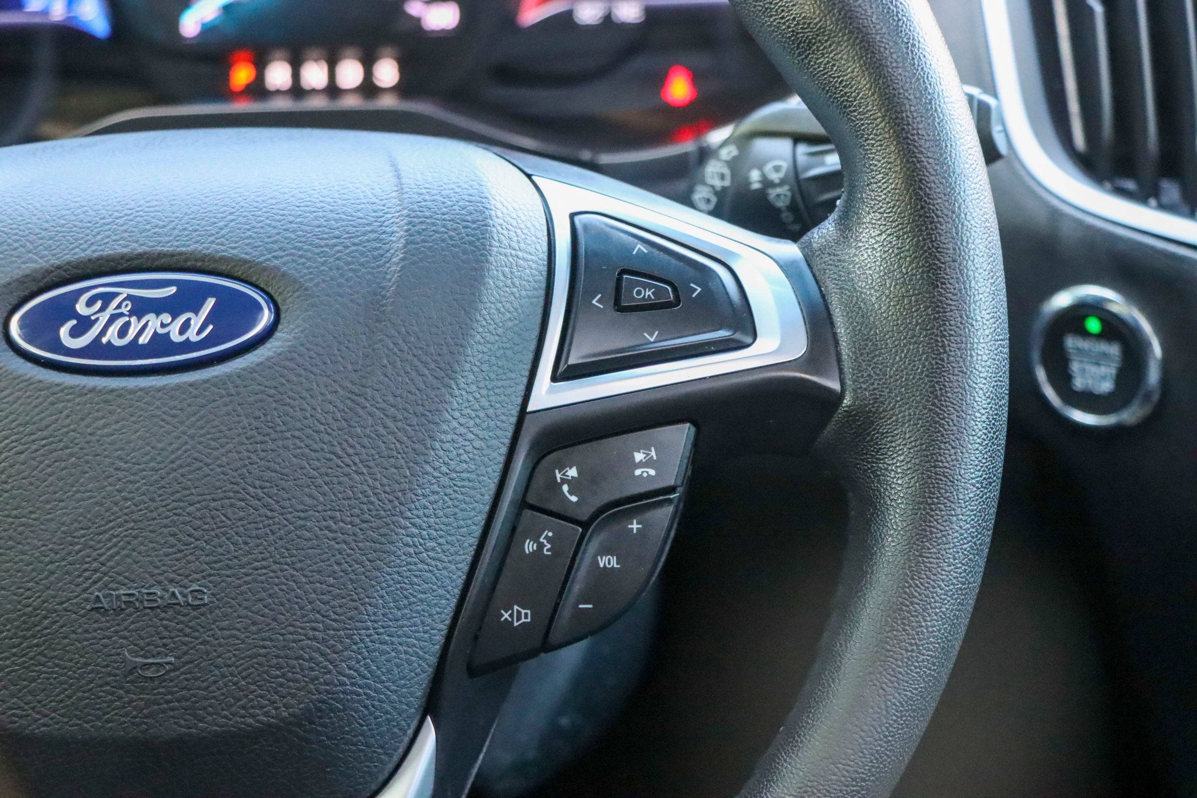 Used 2019 Ford Edge SEL w/ Equipment Group 201A FWD image 30