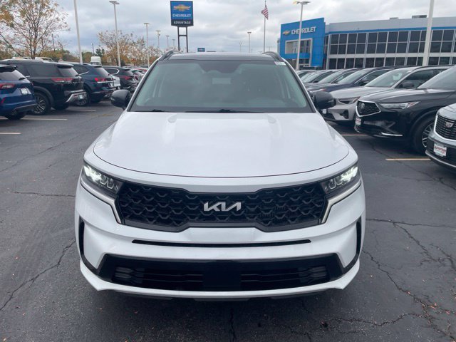 Used 2023 Kia Sorento EX w/ Panoramic Sunroof Package FWD image 6