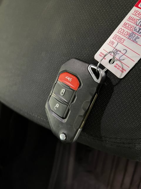 Used 2020 Jeep Wrangler Unlimited Sahara AWD/4WD image 26
