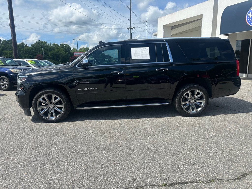 Used 2017 Chevrolet Suburban Premier AWD/4WD image 2