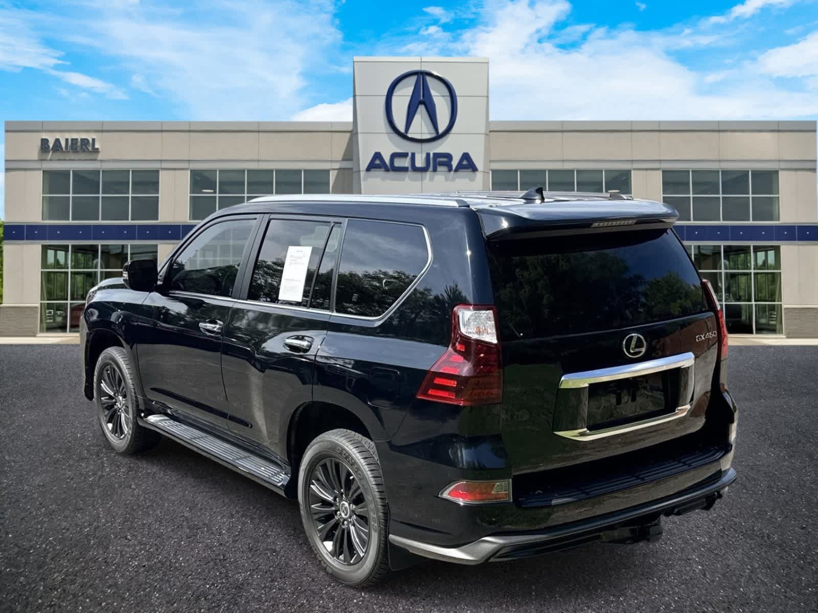 Used 2022 Lexus GX 460 Luxury w/ Sport Design Package AWD/4WD image 3
