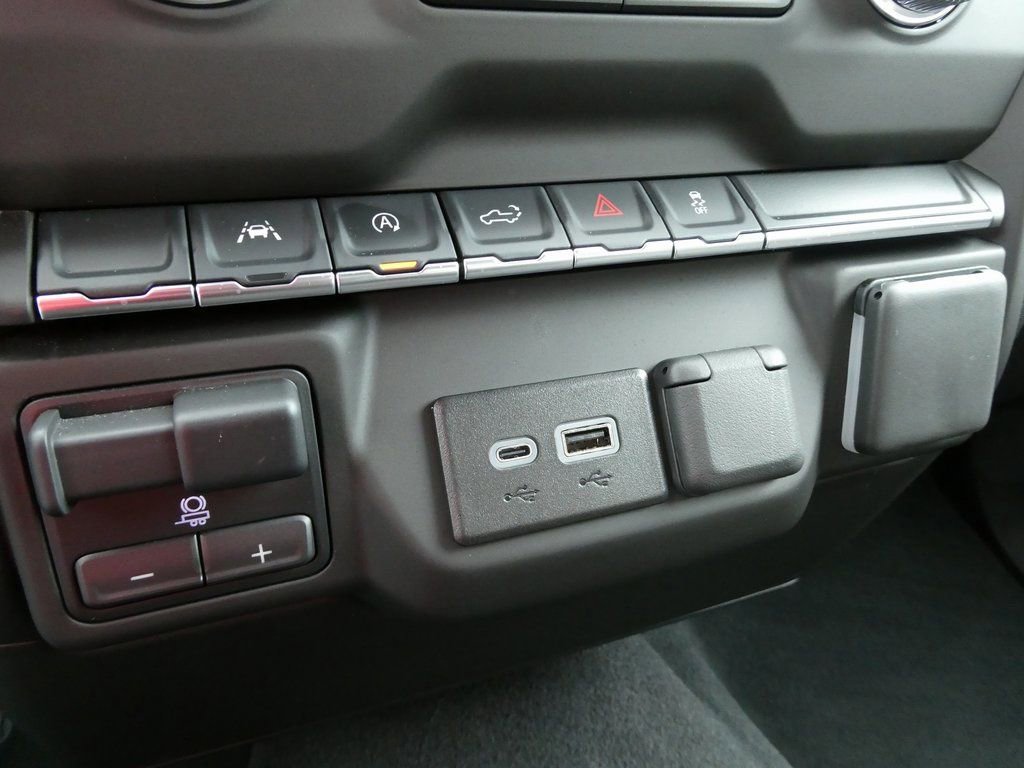 Certified 2025 GMC Sierra 1500 Pro w/ Pro Value Package image 28