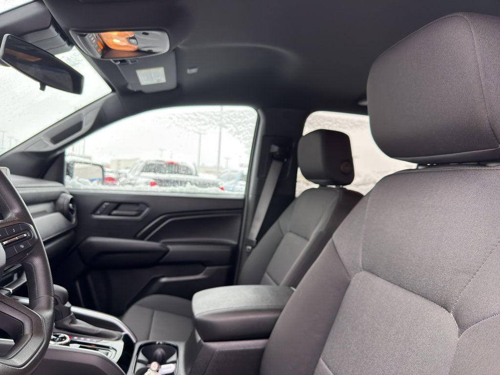 Used 2023 Chevrolet Colorado Trail Boss w/ Technology Package image 25