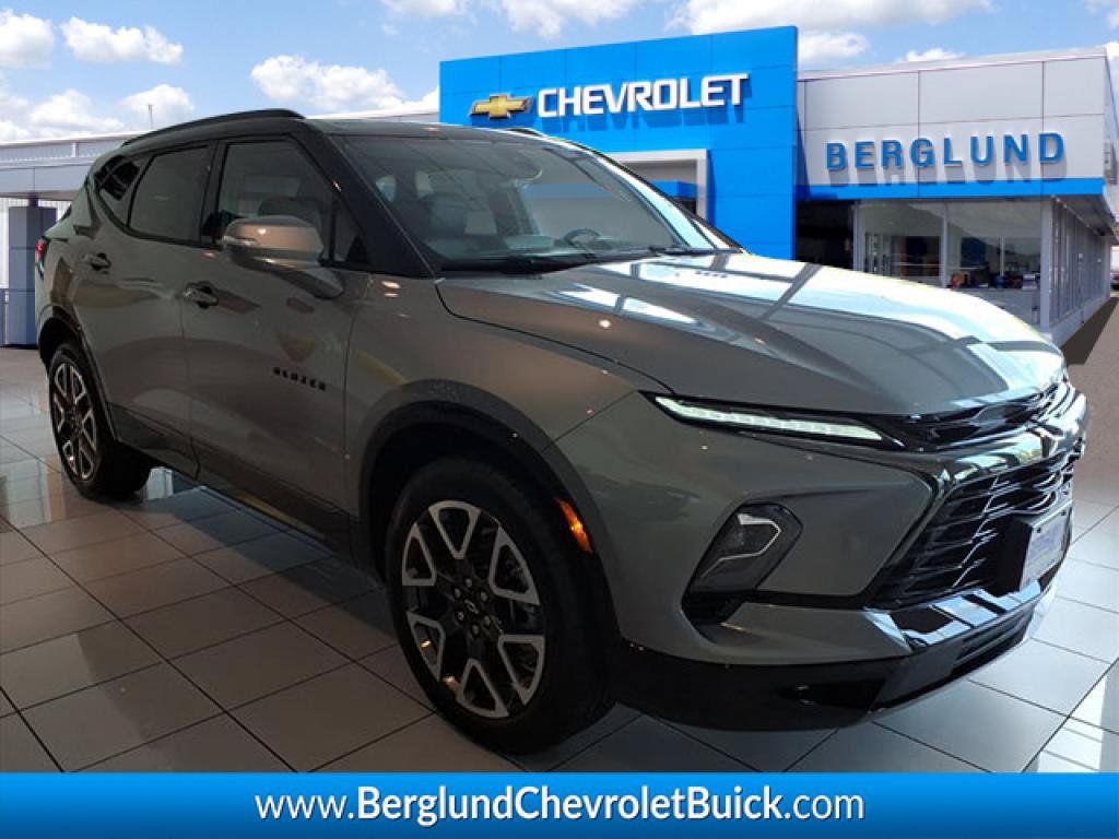 New 2026 Chevrolet Blazer RS w/ Driver Confidence II Package AWD/4WD image 1