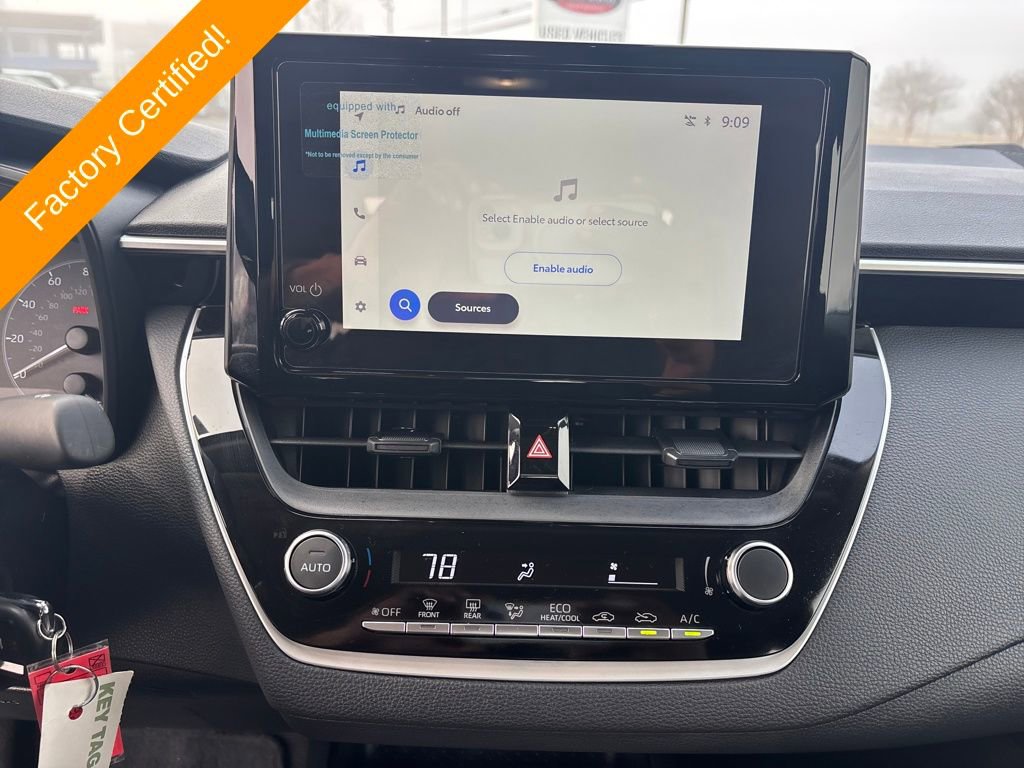 Used 2025 Toyota Corolla LE image 21