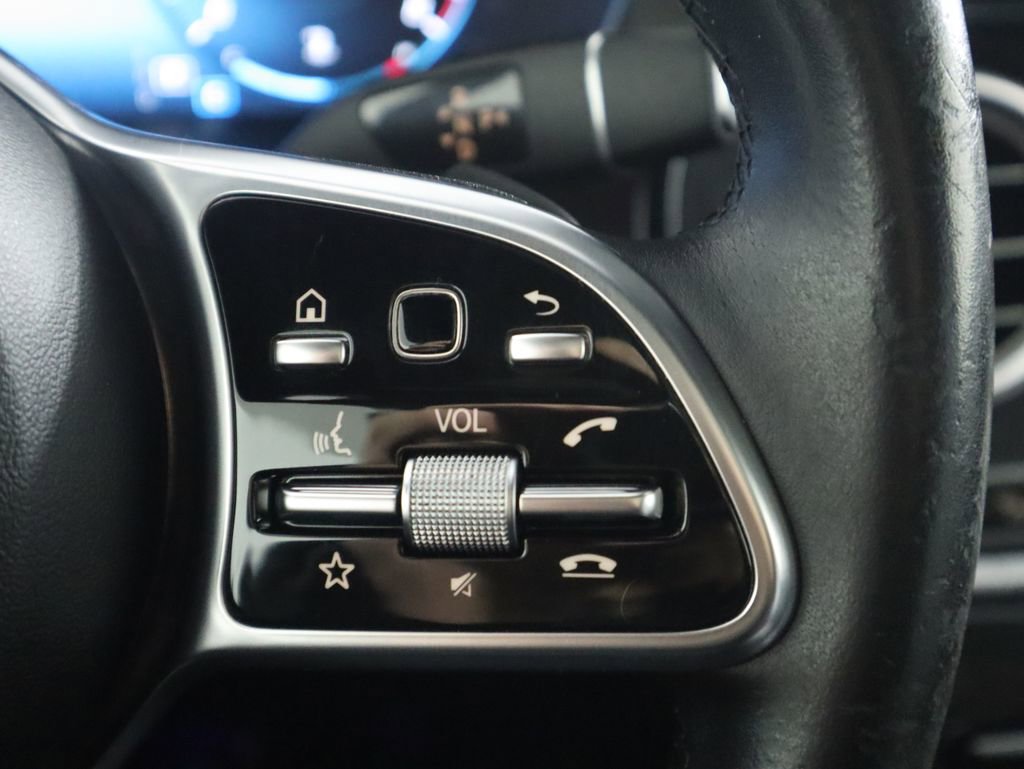 Used 2021 Mercedes-Benz GLC 300 4MATIC Coupe image 12