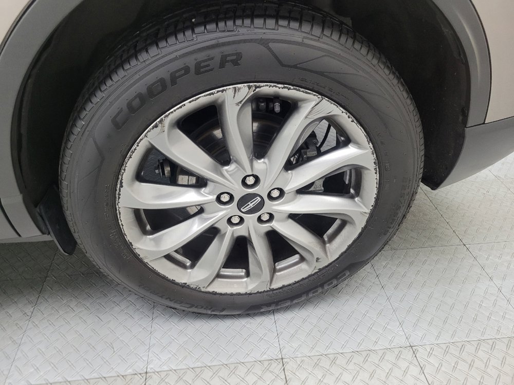 Used 2020 Lincoln Corsair FWD w/ Premium Package image 31