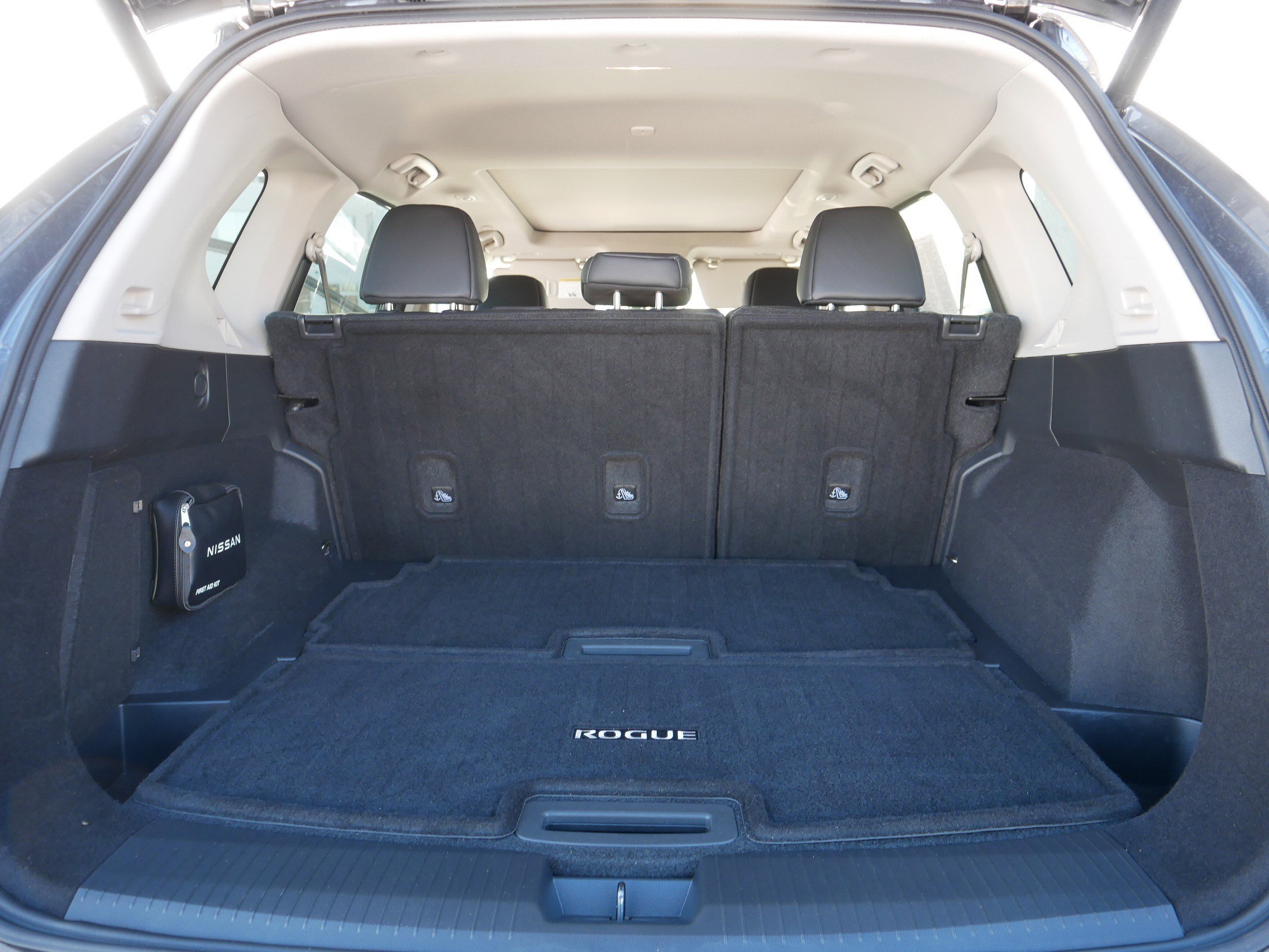 Certified 2022 Nissan Rogue SL w/ SL Premium Package image 18