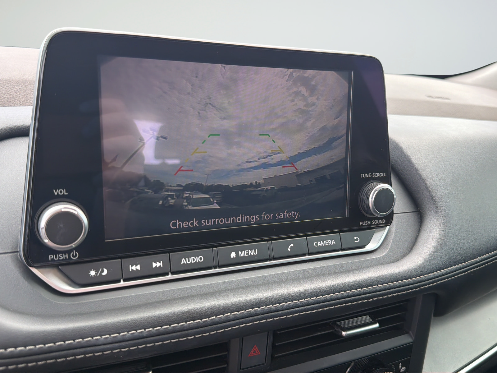 Used 2023 Nissan Rogue SV w/ SV Premium B Package FWD image 24
