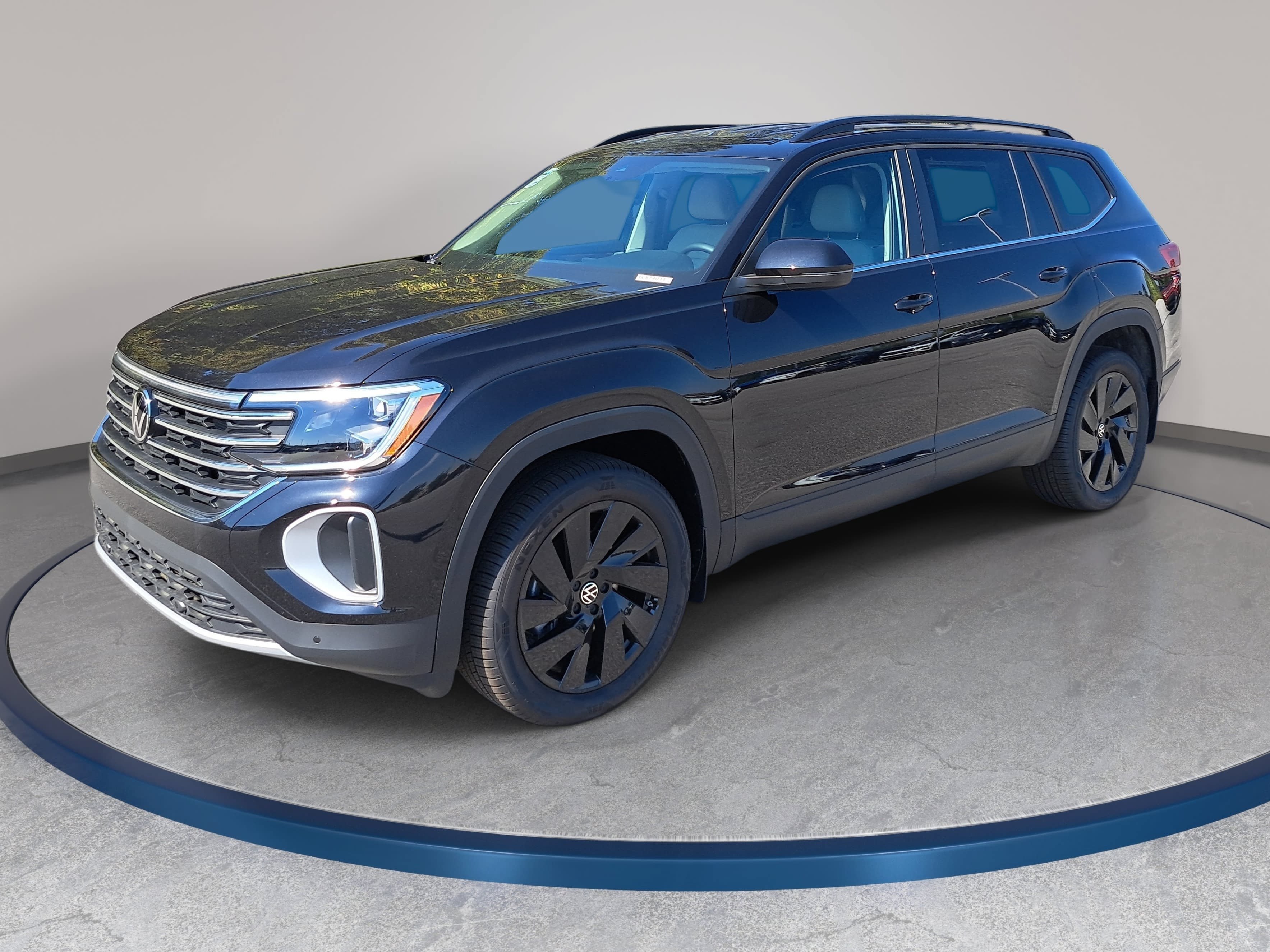 New 2026 Volkswagen Atlas SE FWD image 1