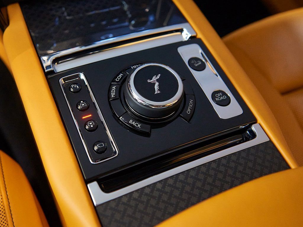 Certified 2022 Rolls-Royce Cullinan Black Badge w/ Leather Finishing Pack image 14