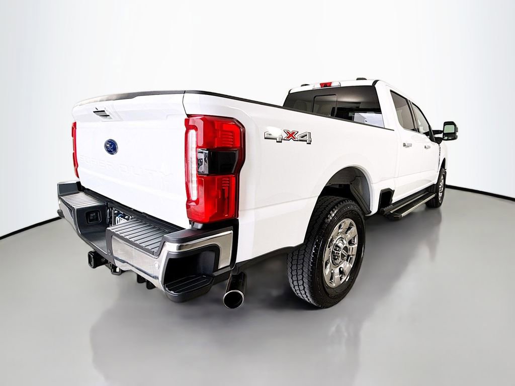 Used 2023 Ford F250 Lariat w/ Chrome Package image 7