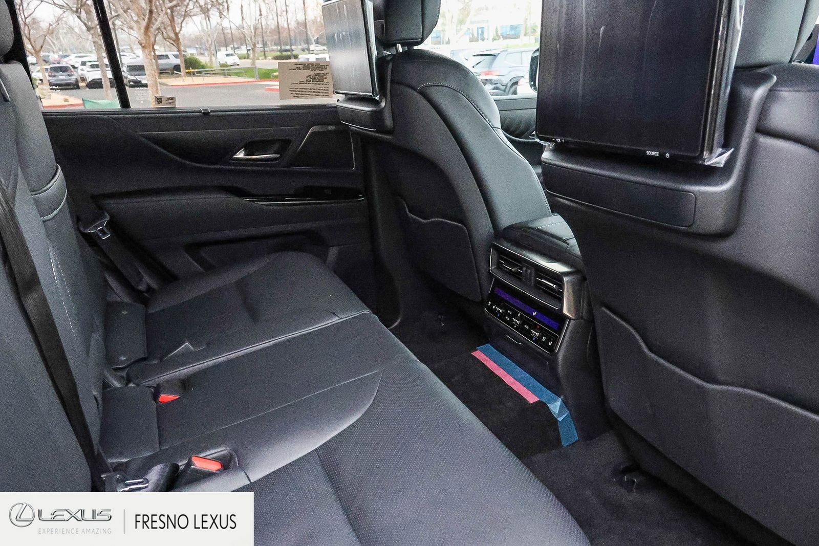 New 2026 Lexus LX 700h Luxury image 13