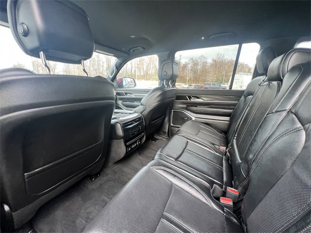 Used 2022 Jeep Wagoneer Series III image 23