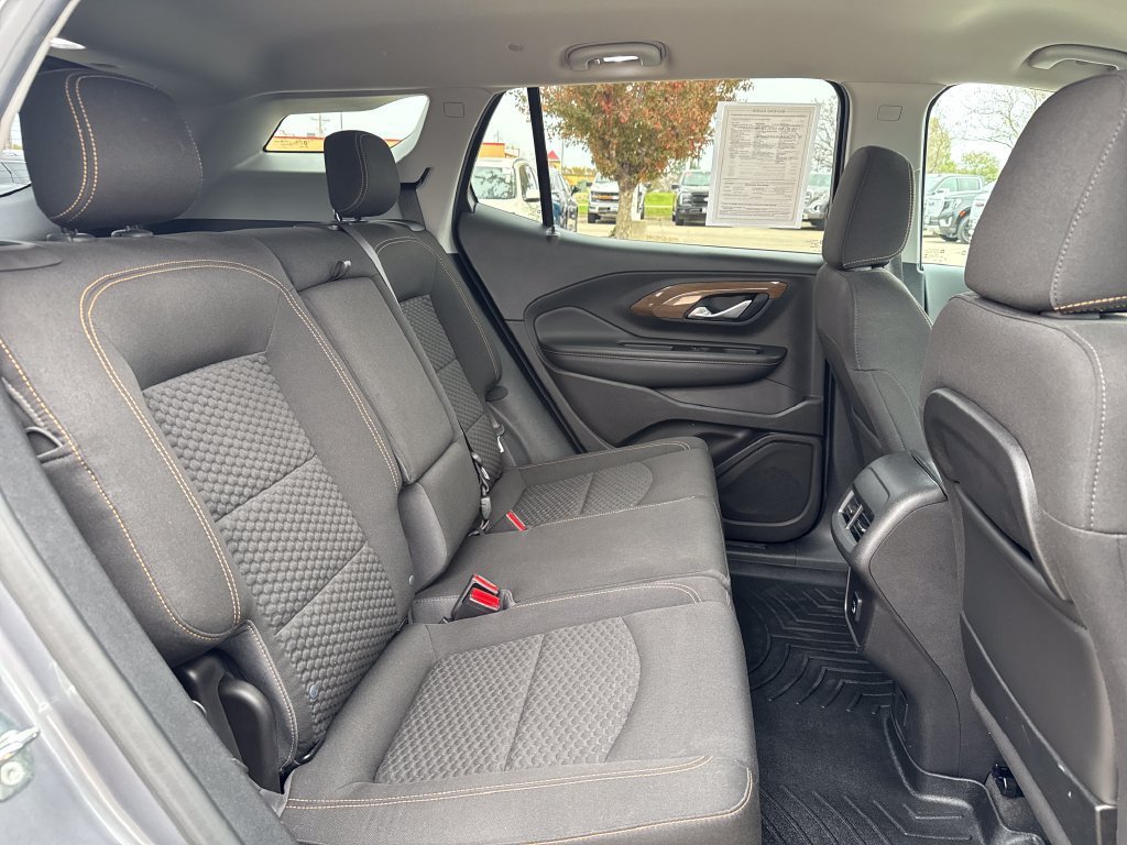 Used 2018 GMC Terrain SLE w/ Driver Convenience Package AWD/4WD image 34