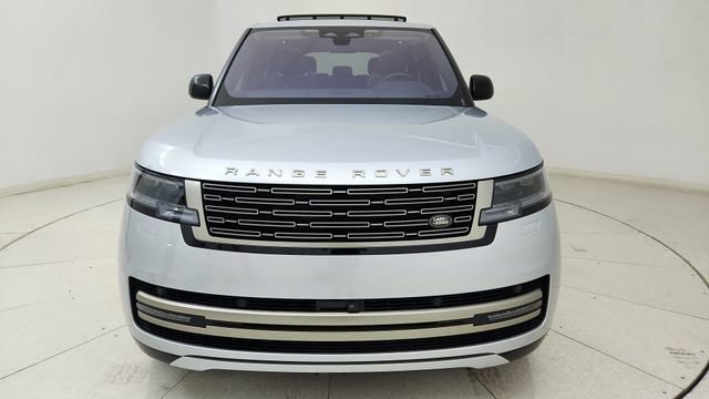Used 2023 Land Rover Range Rover SE AWD/4WD image 2
