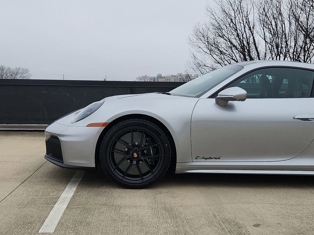 New 2026 Porsche 911 Carrera 4 GTS image 6