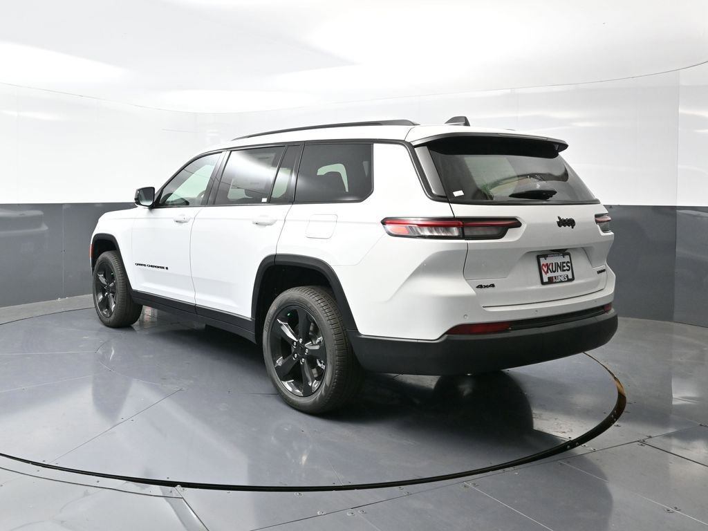 New 2025 Jeep Grand Cherokee L Limited w/ Black Appearance Package image 12