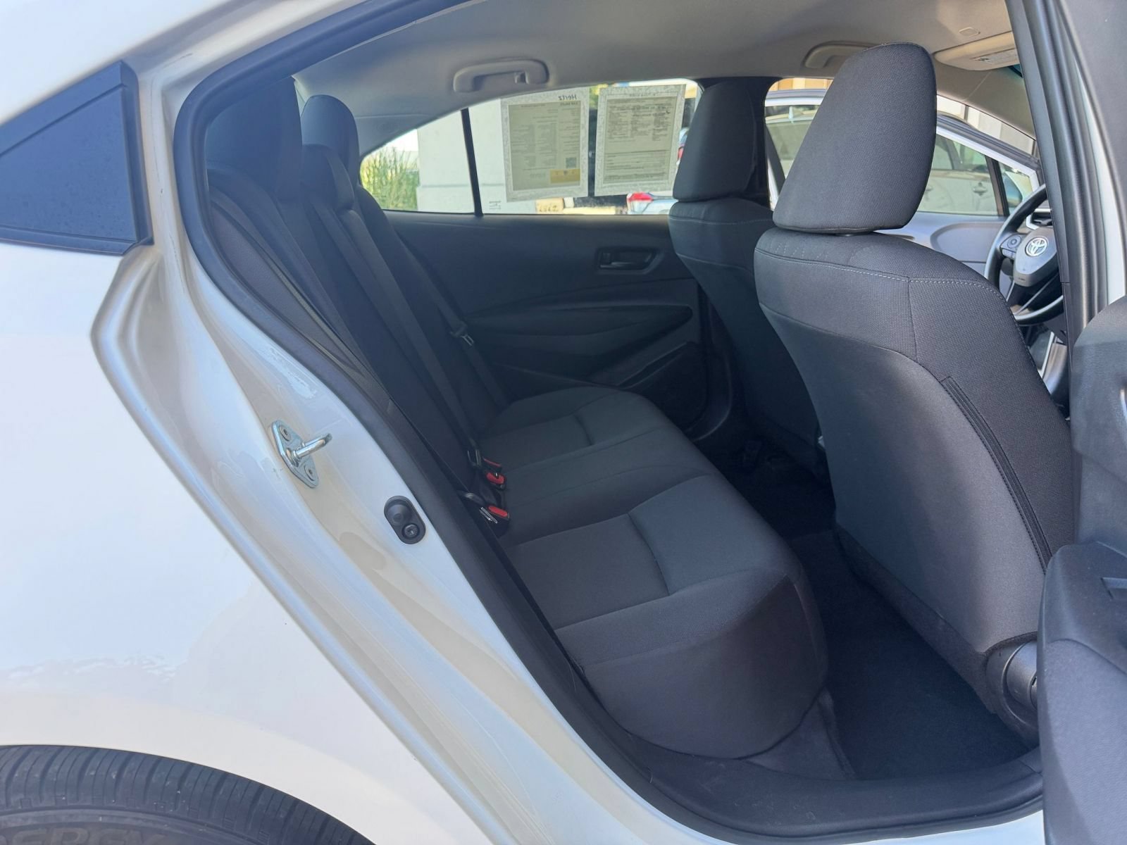Used 2025 Toyota Corolla LE FWD image 45
