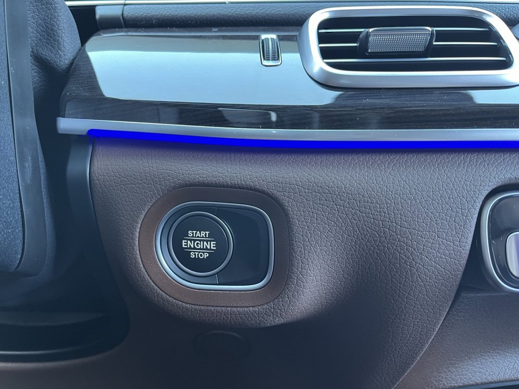 Used 2025 Mercedes-Benz GLE 450e 4MATIC image 18