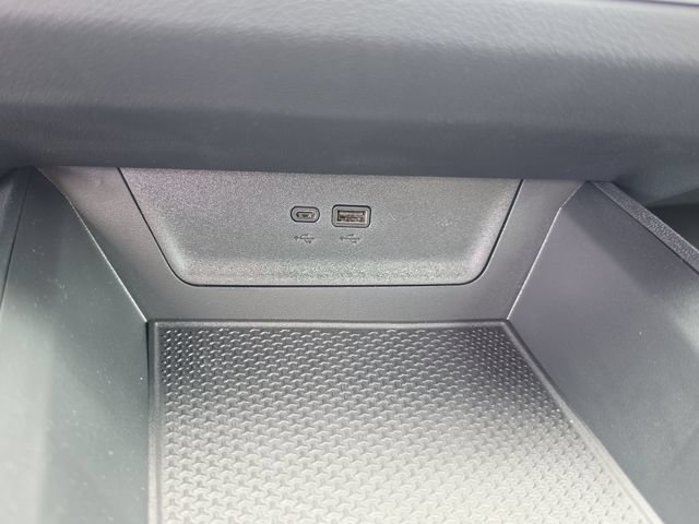 New 2026 Chevrolet Equinox LT FWD image 23