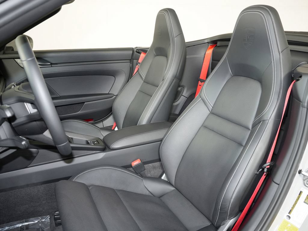 Certified 2022 Porsche 911 Carrera GTS RWD image 5