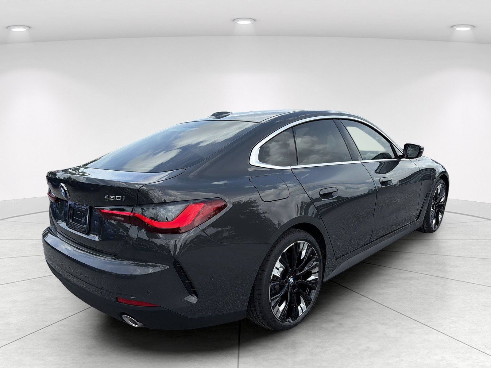 New 2026 BMW 430i xDrive w/ Premium Package AWD/4WD image 4