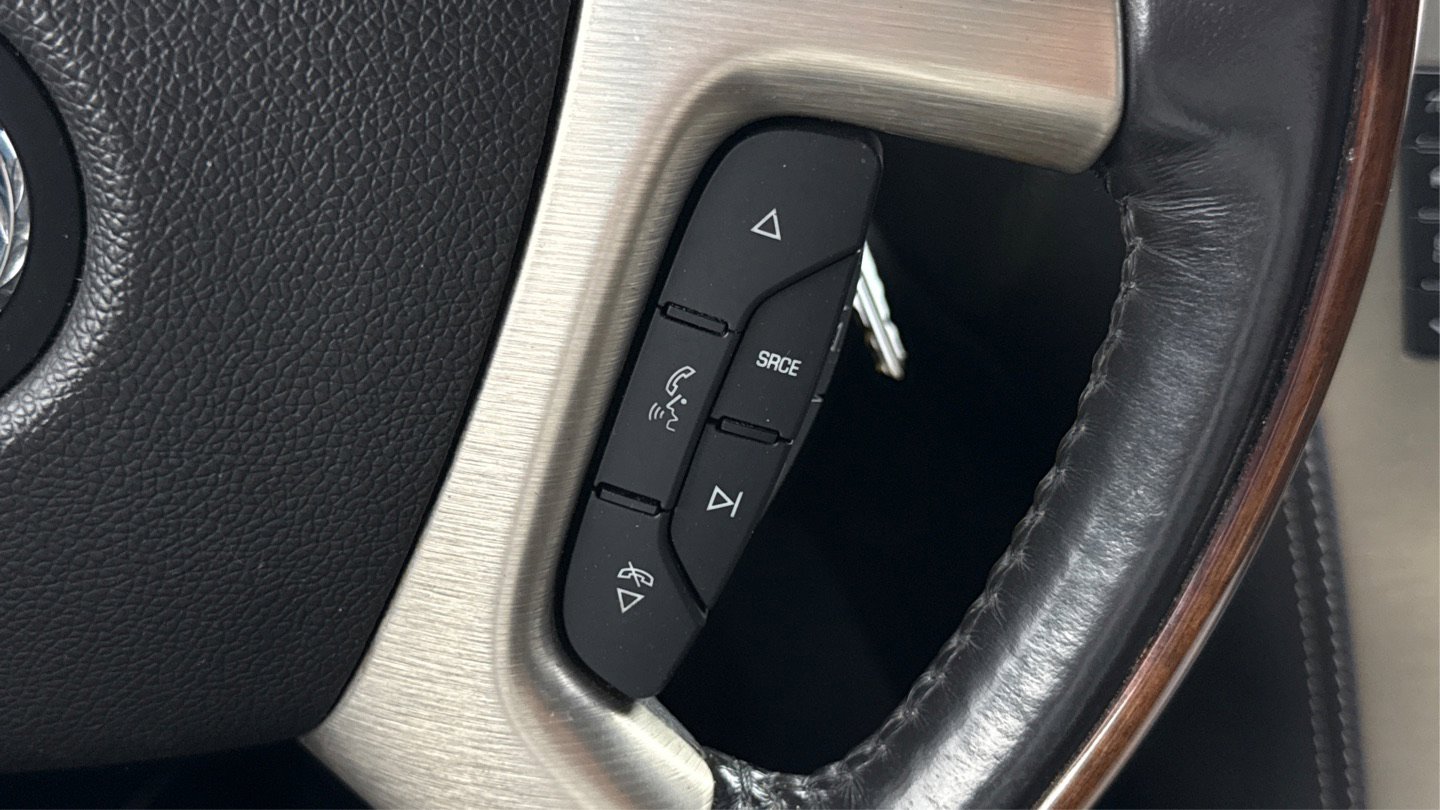 Used 2013 Cadillac Escalade Platinum AWD/4WD image 30