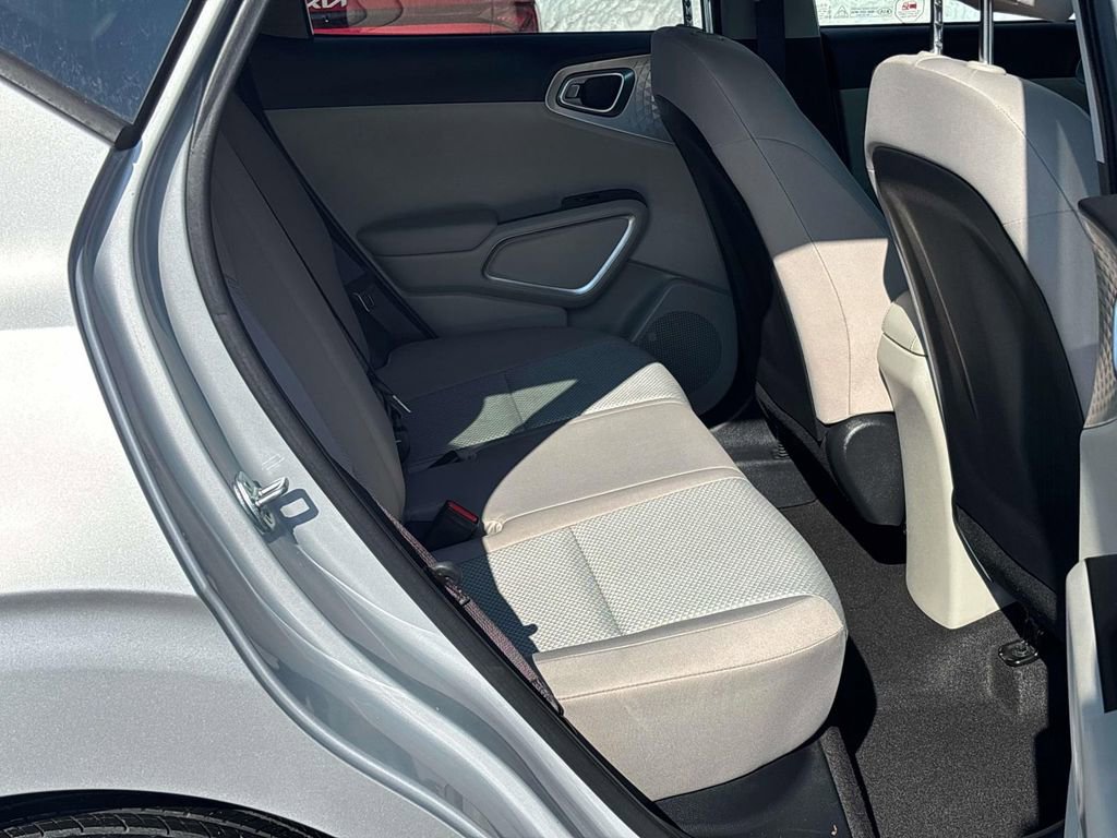Certified 2021 Kia Soul LX image 13