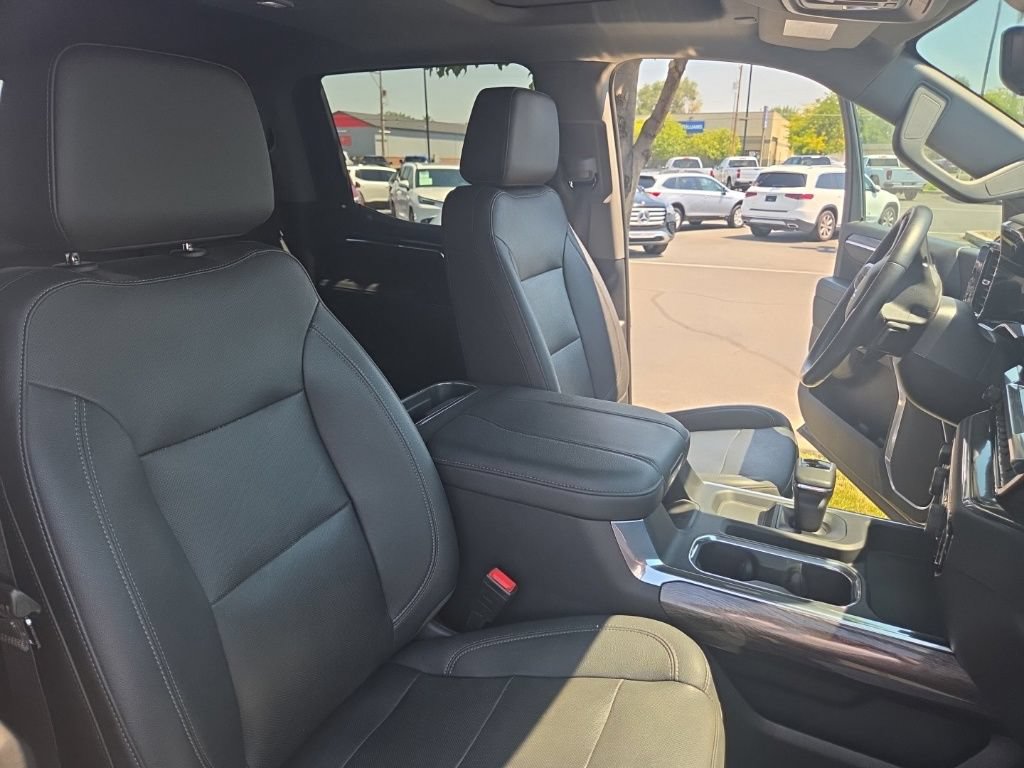 Used 2023 Chevrolet Silverado 1500 LTZ w/ Technology Package AWD/4WD image 10