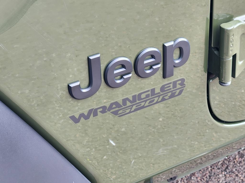 Used 2021 Jeep Wrangler Sport AWD/4WD image 31