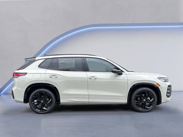 New 2026 Volkswagen Tiguan SE R-Line FWD image 4