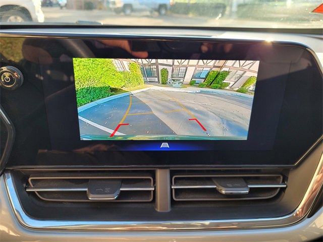 Used 2025 Chevrolet Trax LT w/ LPO, Blackout Package image 19