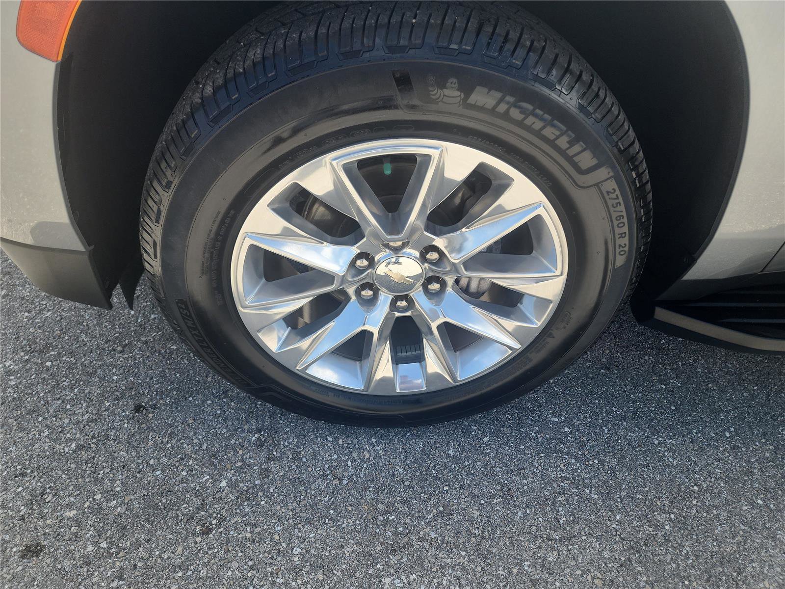 Used 2023 Chevrolet Suburban Premier AWD/4WD image 10