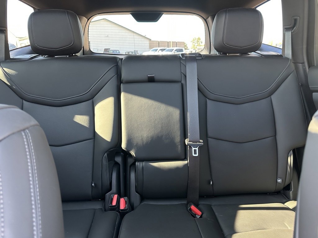 Used 2024 Cadillac XT6 Premium Luxury image 37