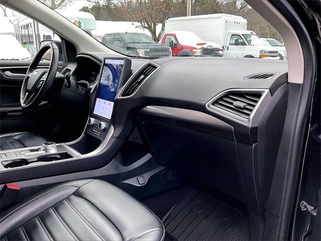 Used 2023 Ford Edge SEL w/ Convenience Package image 17