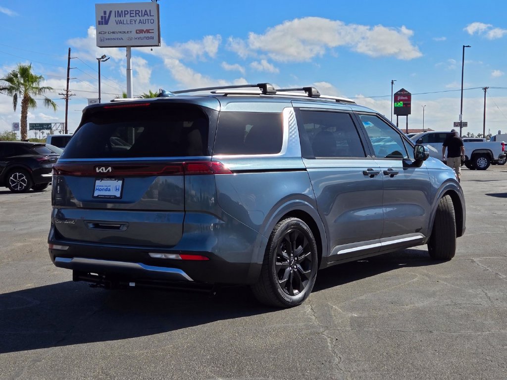 Used 2022 Kia Carnival SX Prestige FWD image 4