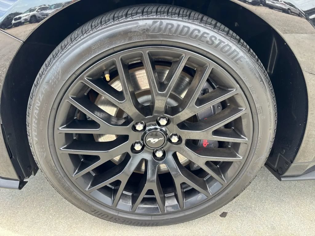 Used 2019 Ford Mustang GT Premium w/ GT Performance Package RWD image 11