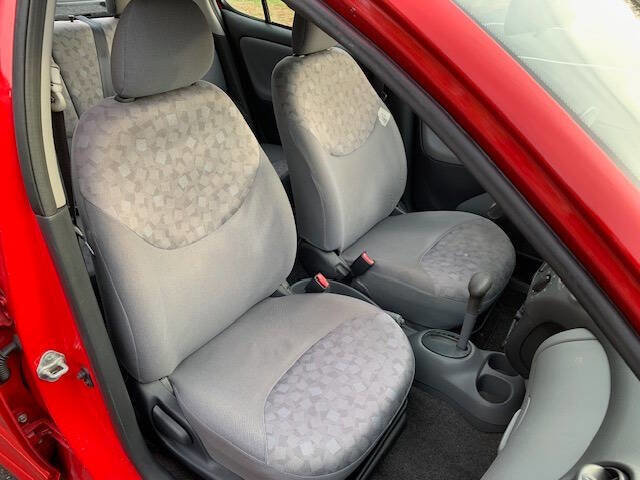 Used 2002 Toyota Echo Sedan image 19