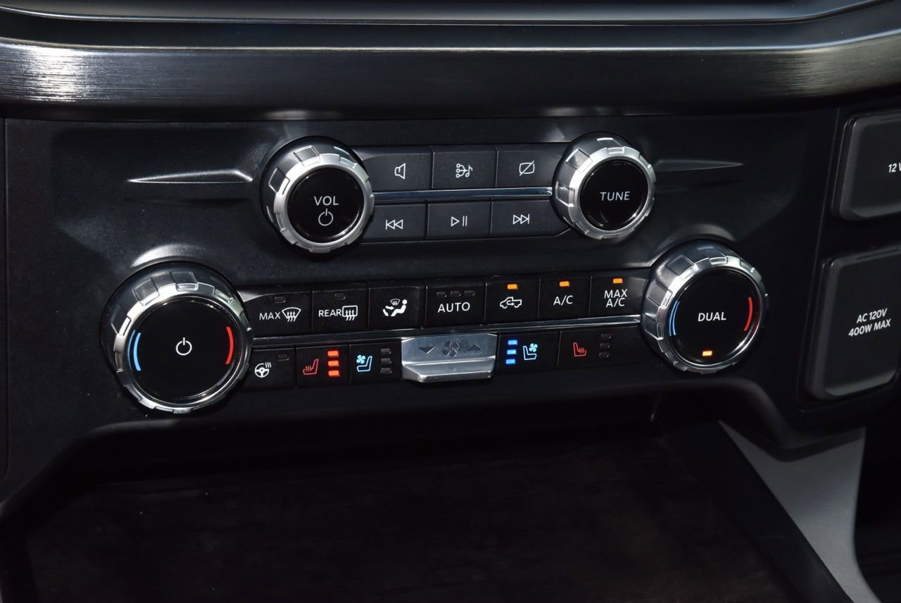 Used 2023 Ford F250 Lariat w/ Lariat Ultimate Package AWD/4WD image 29