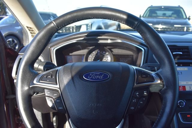 Used 2017 Ford Fusion SE w/ Fusion SE Technology Package image 29