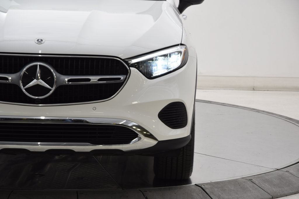 Certified 2025 Mercedes-Benz GLC 350e 4MATIC image 10