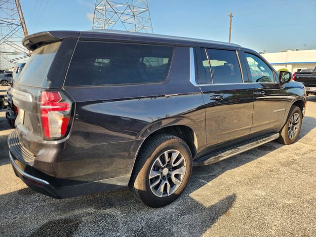 Used 2024 Chevrolet Suburban LS AWD/4WD image 4